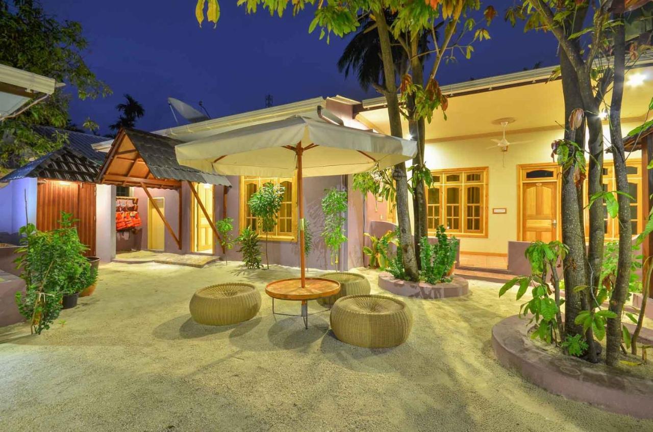 New Moon Village Ukulhas Island Exterior photo