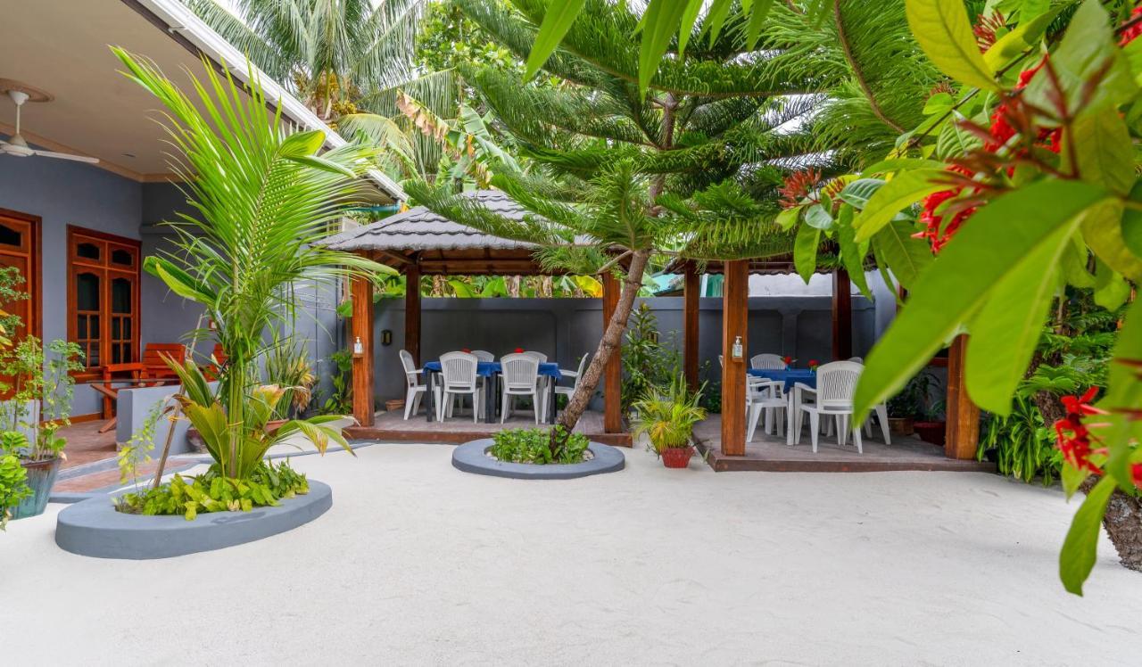 New Moon Village Ukulhas Island Exterior photo