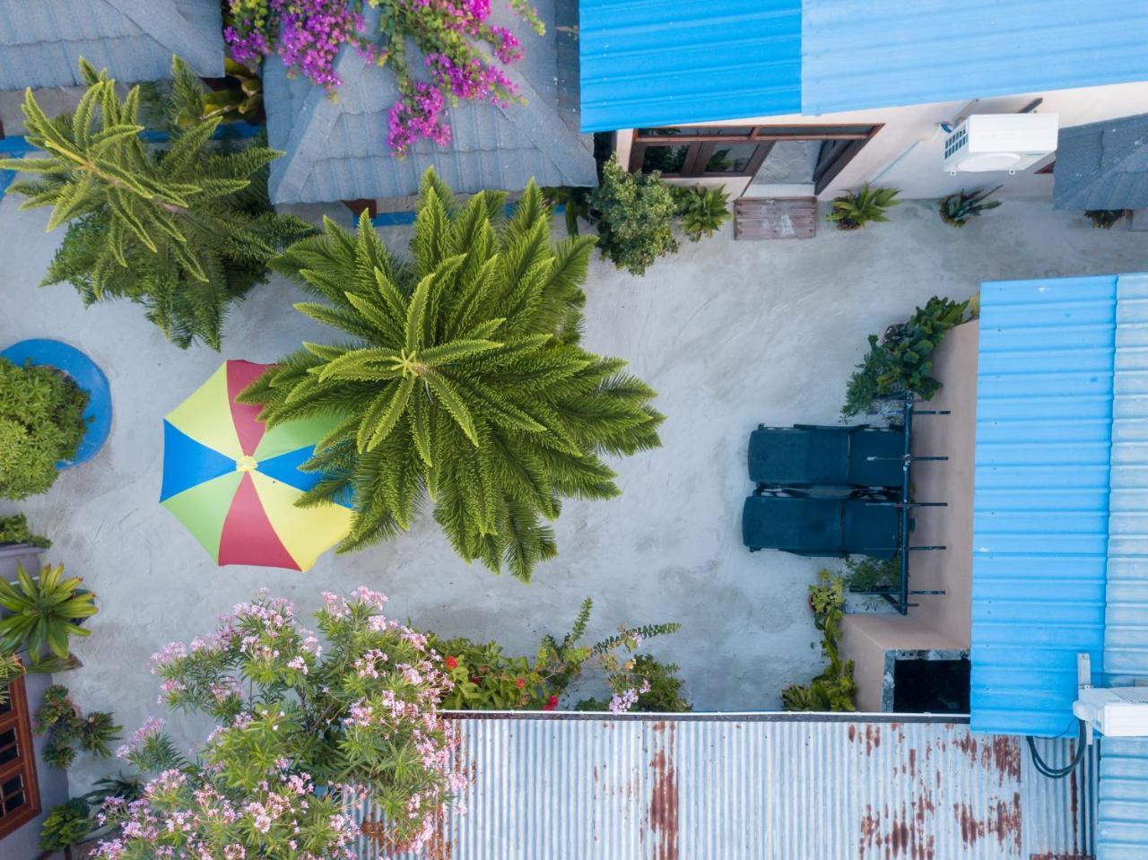 New Moon Village Ukulhas Island Exterior photo